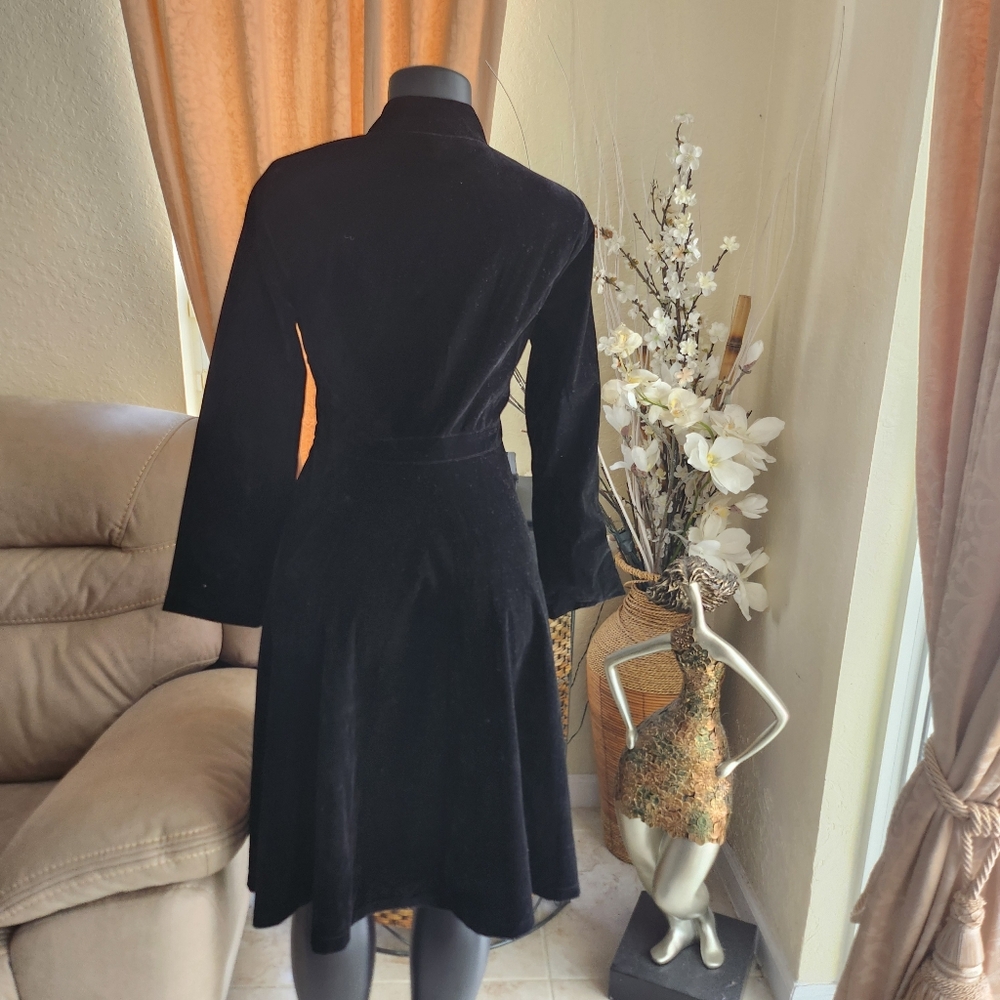 Feiinvan Velvet Long Sleeve Black Button Up Dress size M NEW - Picture 3 of 4